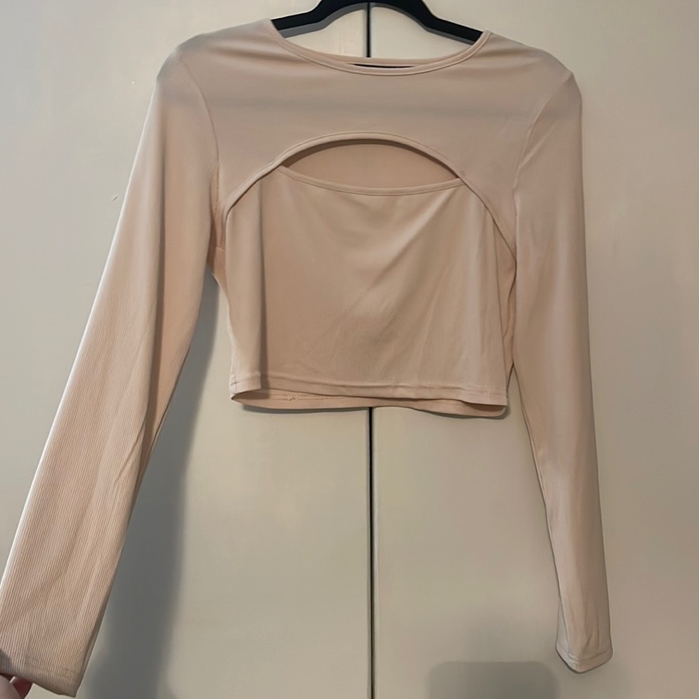 Cream long sleeve crop top